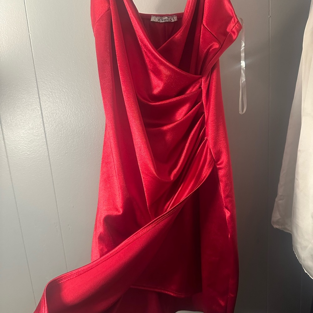 Red Asymmetrical Pleated Cocktail Gown size 8 elegant dress
